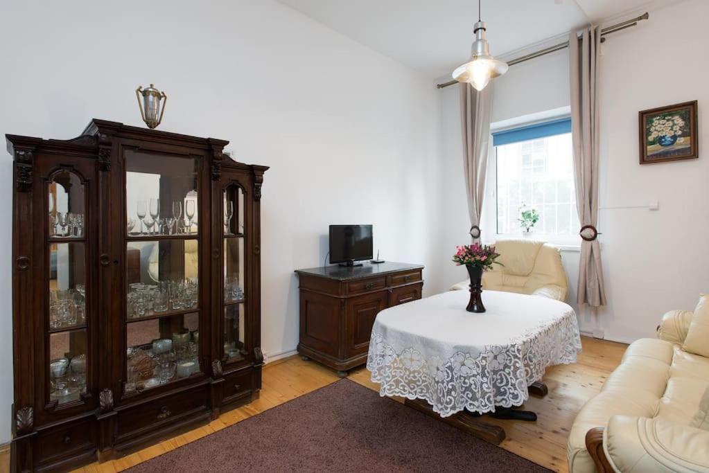 Big Cosy Retro Apt, Free Parking, 15Min Oldtown & Kazimierz - By Homelike Kraków Zewnętrze zdjęcie